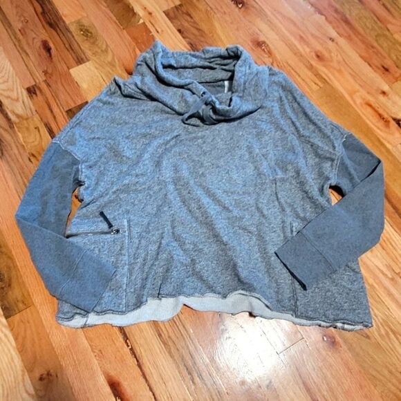 Clavin Klein Quick Dry Cowl Neck Raw Edge Sweatshirt Large - Picture 1 of 10